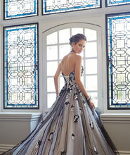 Load image into Gallery viewer, Sweetheart A Line Black Alternative/Gothic Dress Count Train Princess Vintage Bride - A Thrifty Bride Shop