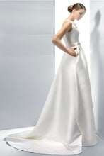 Load image into Gallery viewer, Stunning Wedding Dress With Crystal Belt And Pockets Customized Sizes - A Thrifty Bride Shop