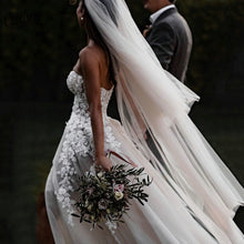 Load image into Gallery viewer, Sexy Modern High Split Sleeveless Long Country/City Wedding Dress Sweetheart Appliques Lace Beading - A Thrifty Bride Shop