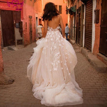 Load image into Gallery viewer, Elegant Princess A Line Wedding Dress Strapless Lace Appliques White/Ivory Full Tulle Skirt - A Thrifty Bride Shop