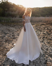 Load image into Gallery viewer, The Sales Rack-Bridal Dress New Design Lace And Satin With Button Back