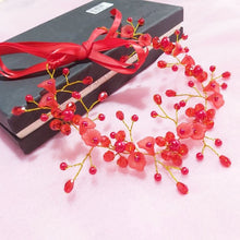 Load image into Gallery viewer, Elegant Bridal Hair Accessory Made With Faux Crystal And Pearls