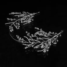 Load image into Gallery viewer, Elegant Bridal Hair Accessory Made With Faux Crystal And Pearls