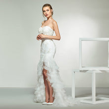 Load image into Gallery viewer, Sweetheart Neck Beaded Bodice With Appliques Floor Length Trumpet Wedding Dress Free Shipping - A Thrifty Bride Shop