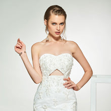 Load image into Gallery viewer, Sweetheart Neck Beaded Bodice With Appliques Floor Length Trumpet Wedding Dress Free Shipping - A Thrifty Bride Shop